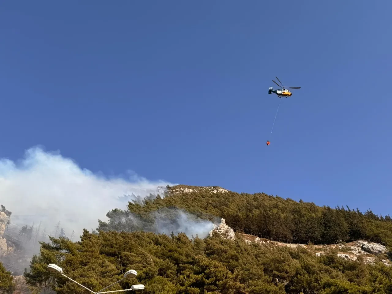 Hatay Antakya yangın son dakika söndürüldü mü? Bölgeye çok sayıda ekip gönderildi