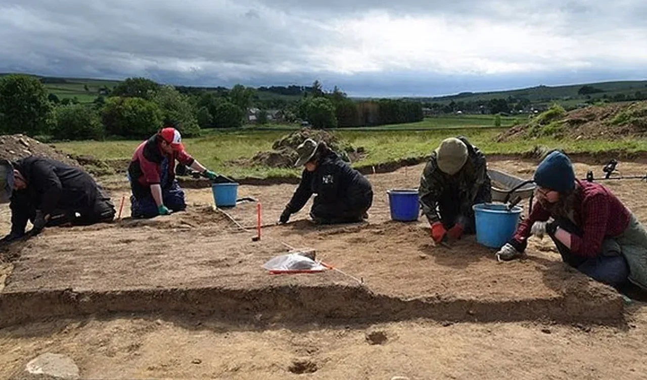 İlk kez katıldığı kazıda altın buldu üstelik seçkinler için yüksek statüde