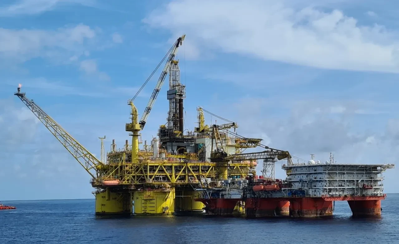 Petrol fiyatları düştü! Benzin ve motorin fiyatı için indirim beklentisi!