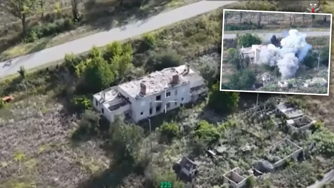 Rusya, Ukrayna'ya ait İHA komuta merkezini vurdu! O anlar kamerada