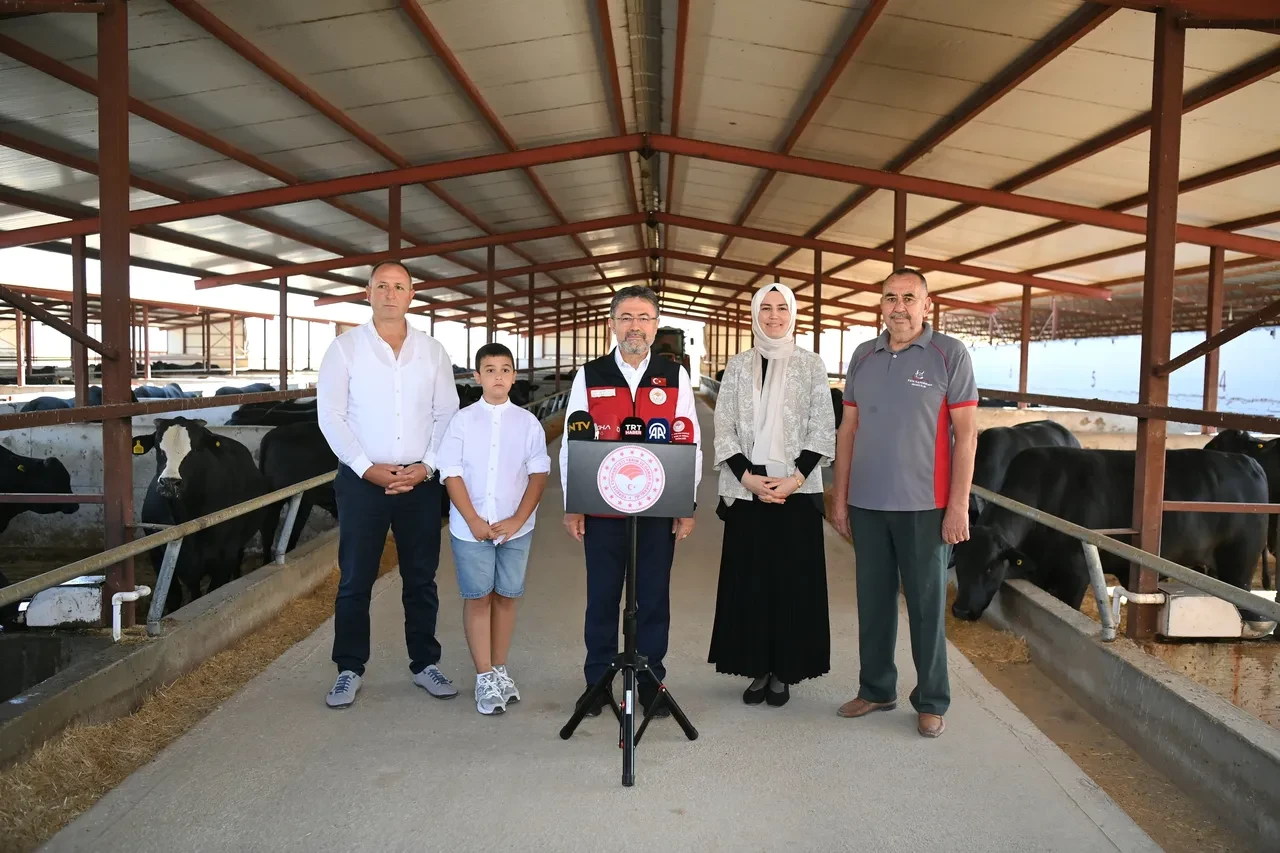 Tarım ve hayvancılıkta yeni dönem! Bakan Yumaklı duyurdu: Yıllık 200 bin hayvan yerli üreticiden karşılanacak