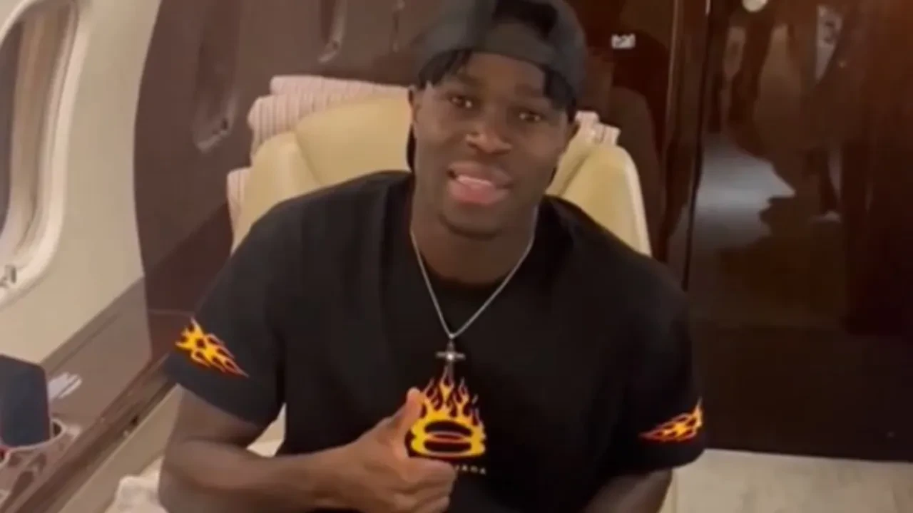 Wilfried Singo İstanbul'da: Havalimanında ilk açıklamayı yaptı