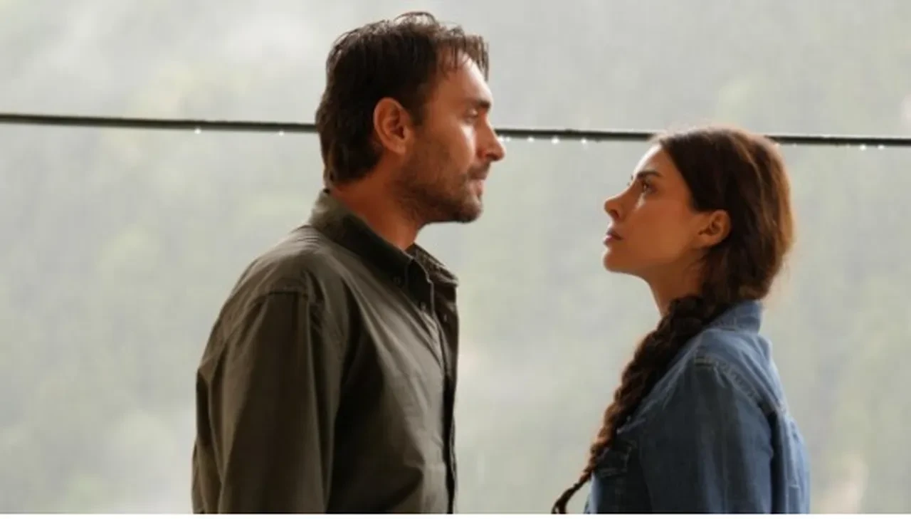 Eski dostlar düşman oldu! Tuğba Melis Türk, Deniz Baysal'ı eleştiri yağmuruna tuttu