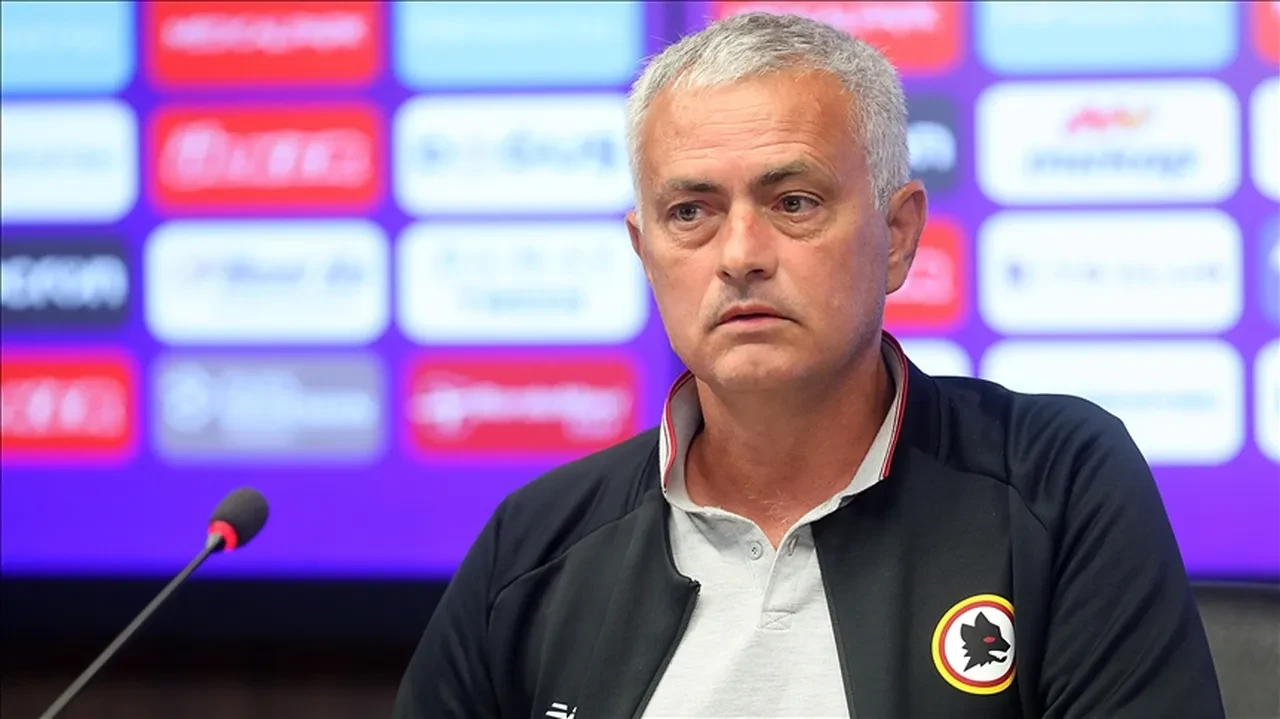 Fenerbahçe'de Mourinho gitti, hisseler coştu