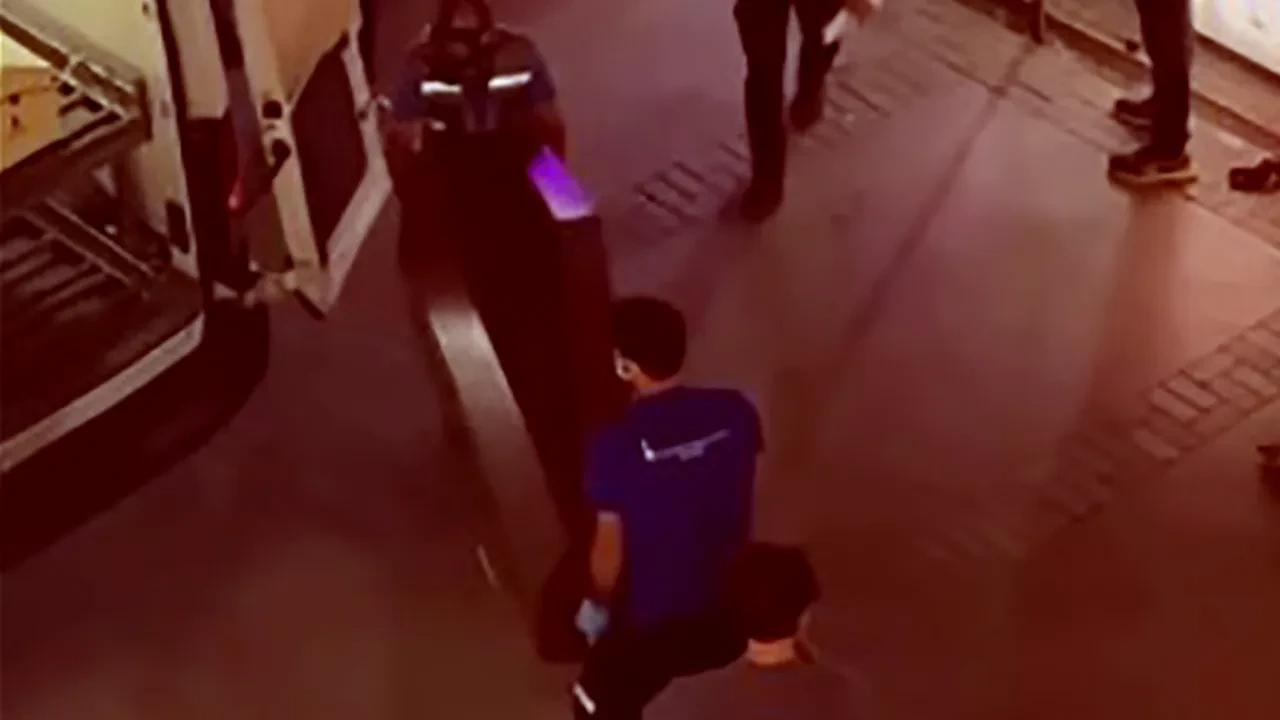 İzmir'de sır dolu vahşet! Cesedi yaşadığı apartmanın korkuluğunda korkunç şekilde bulundu