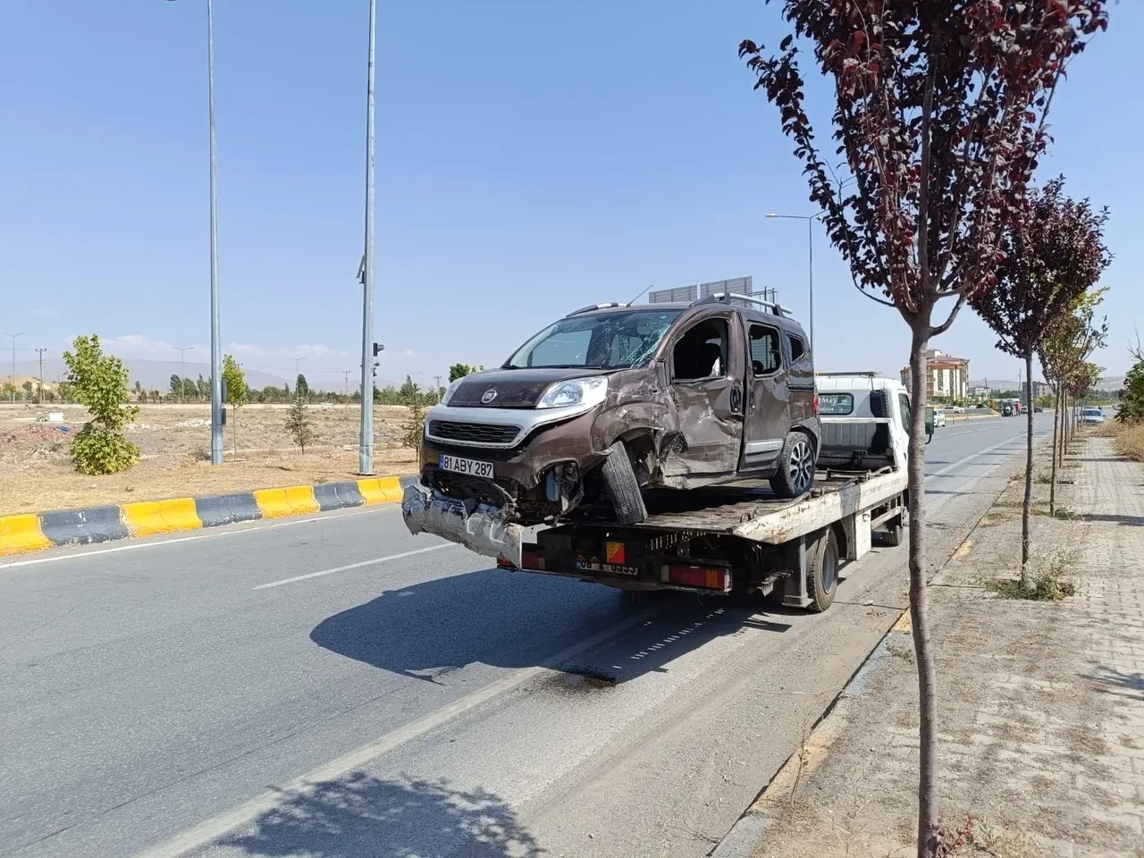 Kırmızı ışık ihlali feci kaza getirdi! 8 yaralı