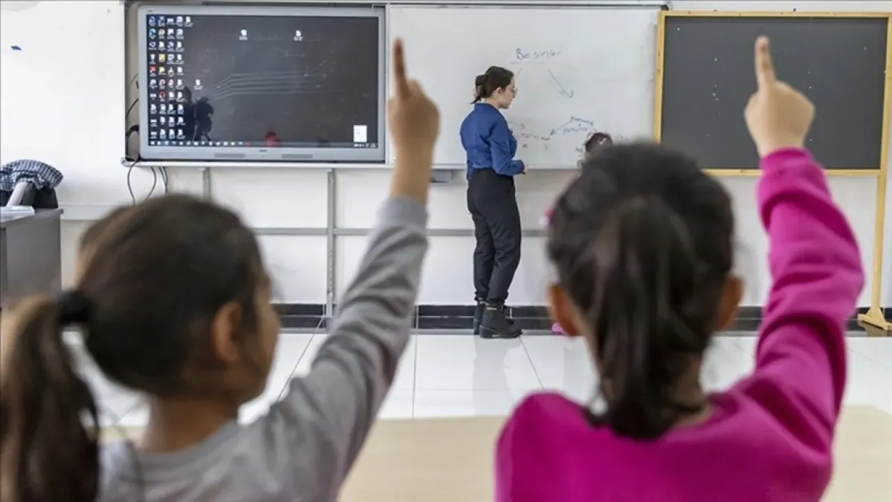 MEB duyurdu! 15 bin öğretmen ataması yapıldı