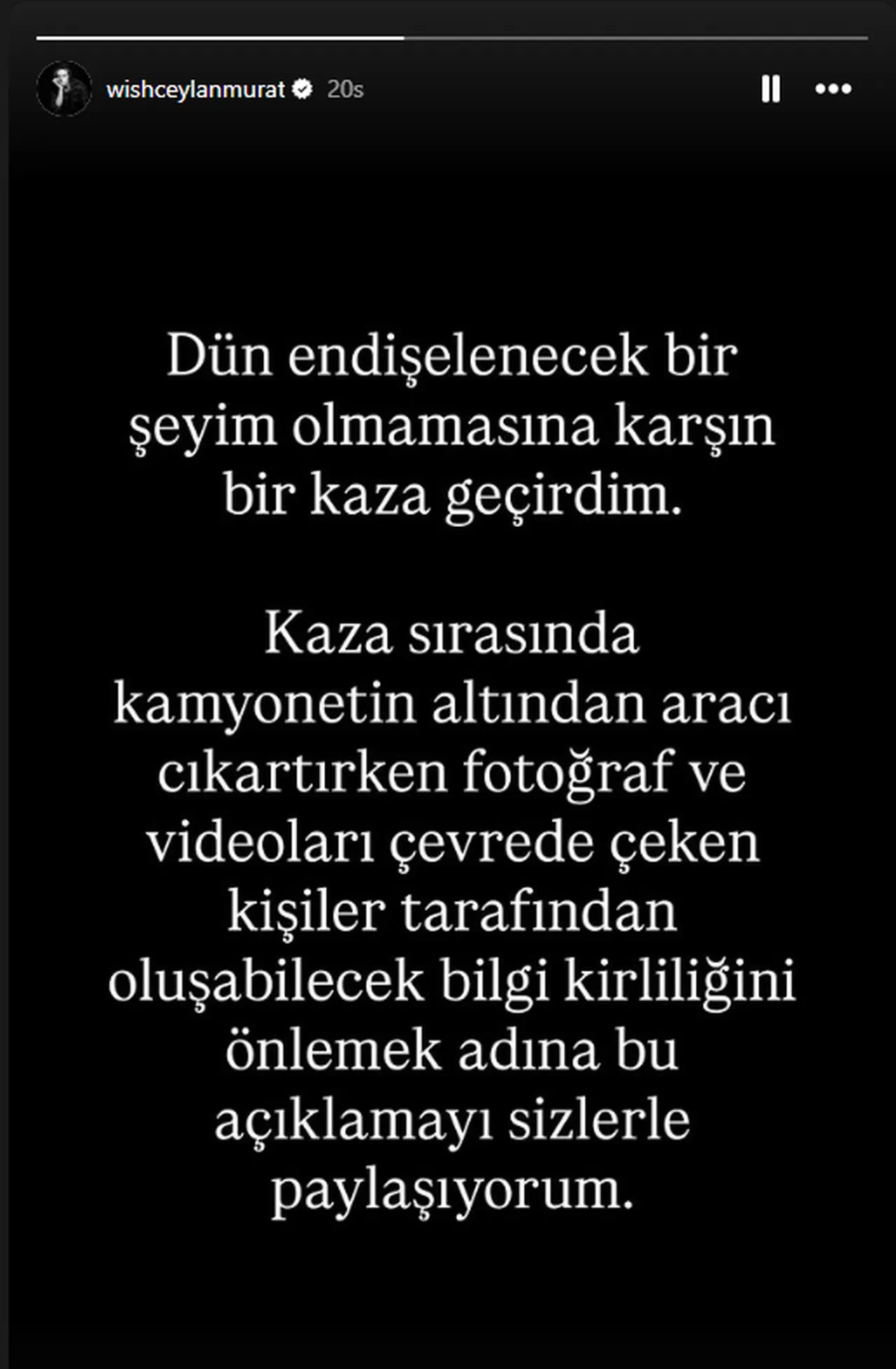 Murat Ceylan trafik kazası geçirdi! Aracı kamyonetin altında kaldı 
