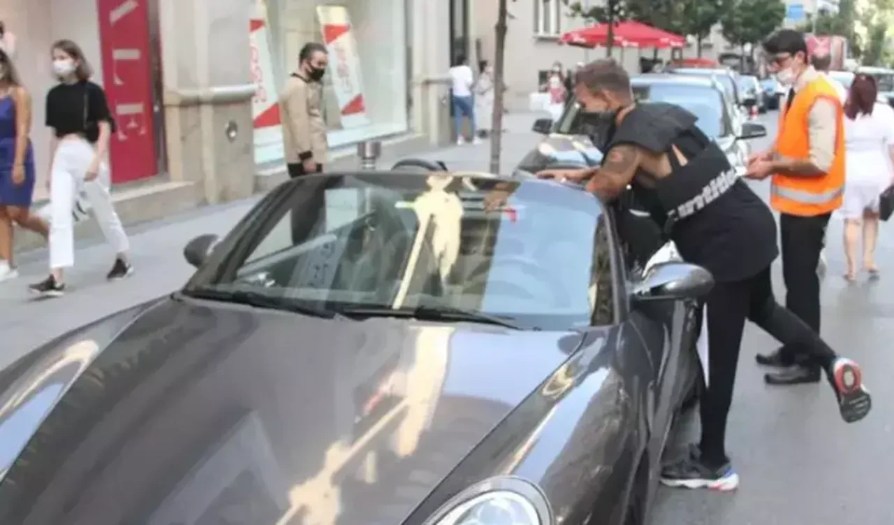 Murat Ceylan trafik kazası geçirdi! Aracı kamyonetin altında kaldı 