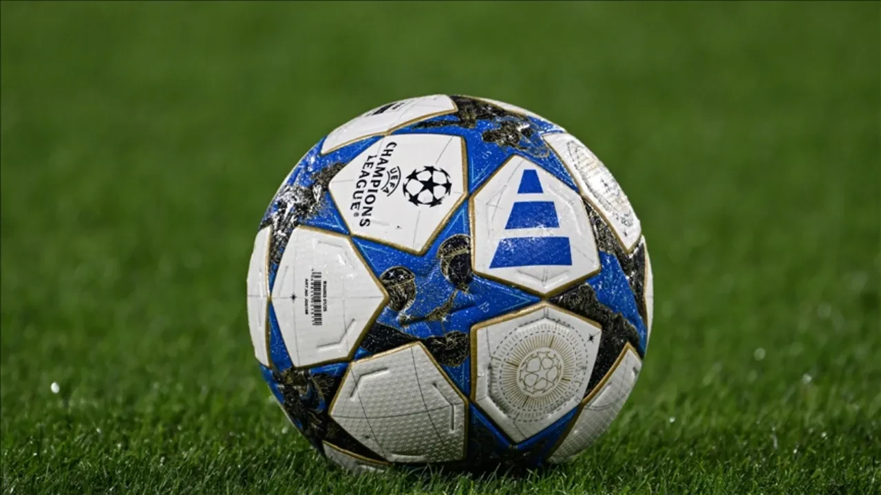Şampiyonlar Ligi kadro bildirimi ne zaman? Galatasaray UEFA listesini vermeye hazırlanıyor