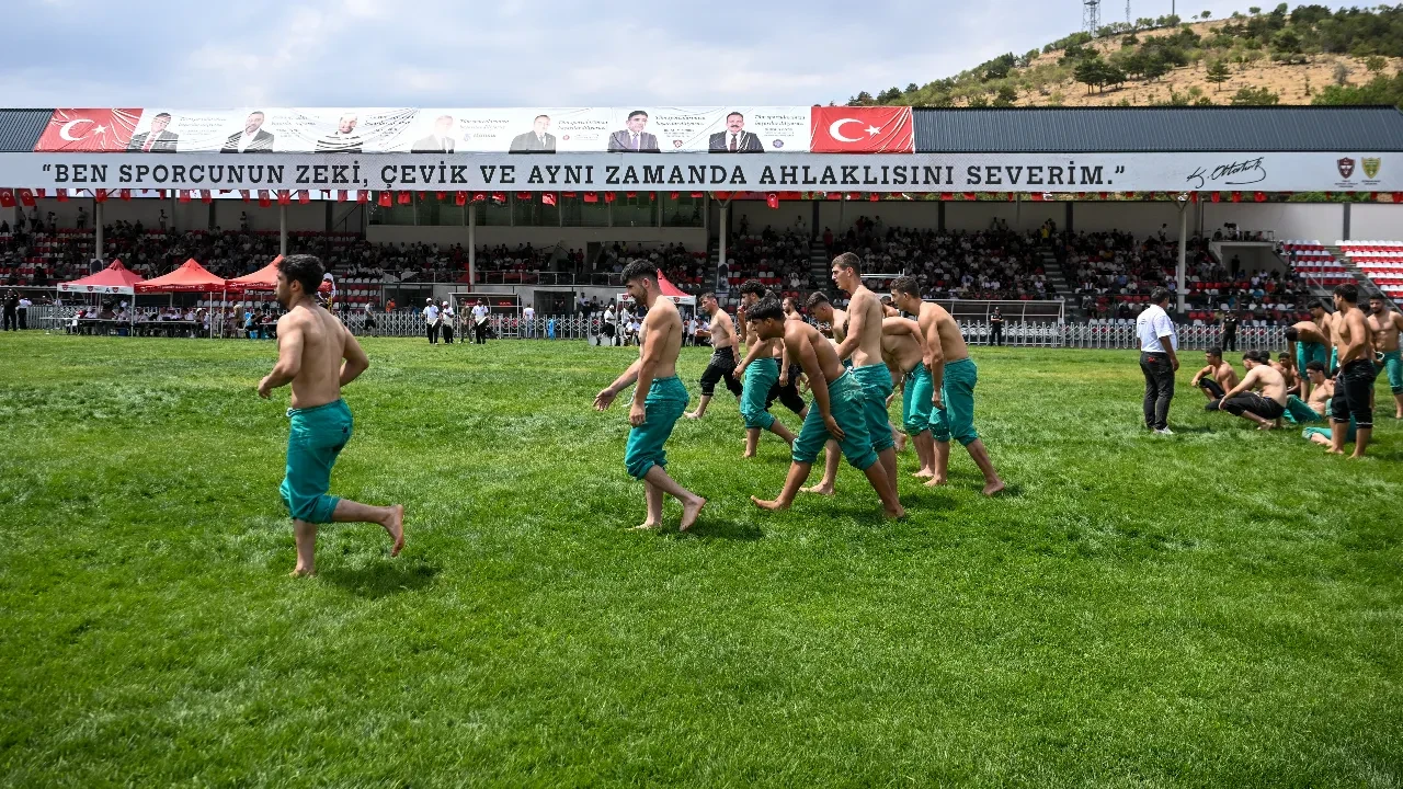 2. Taha Akgül Karakucak Güreşleri'nin başpehlivanı belli oldu!
