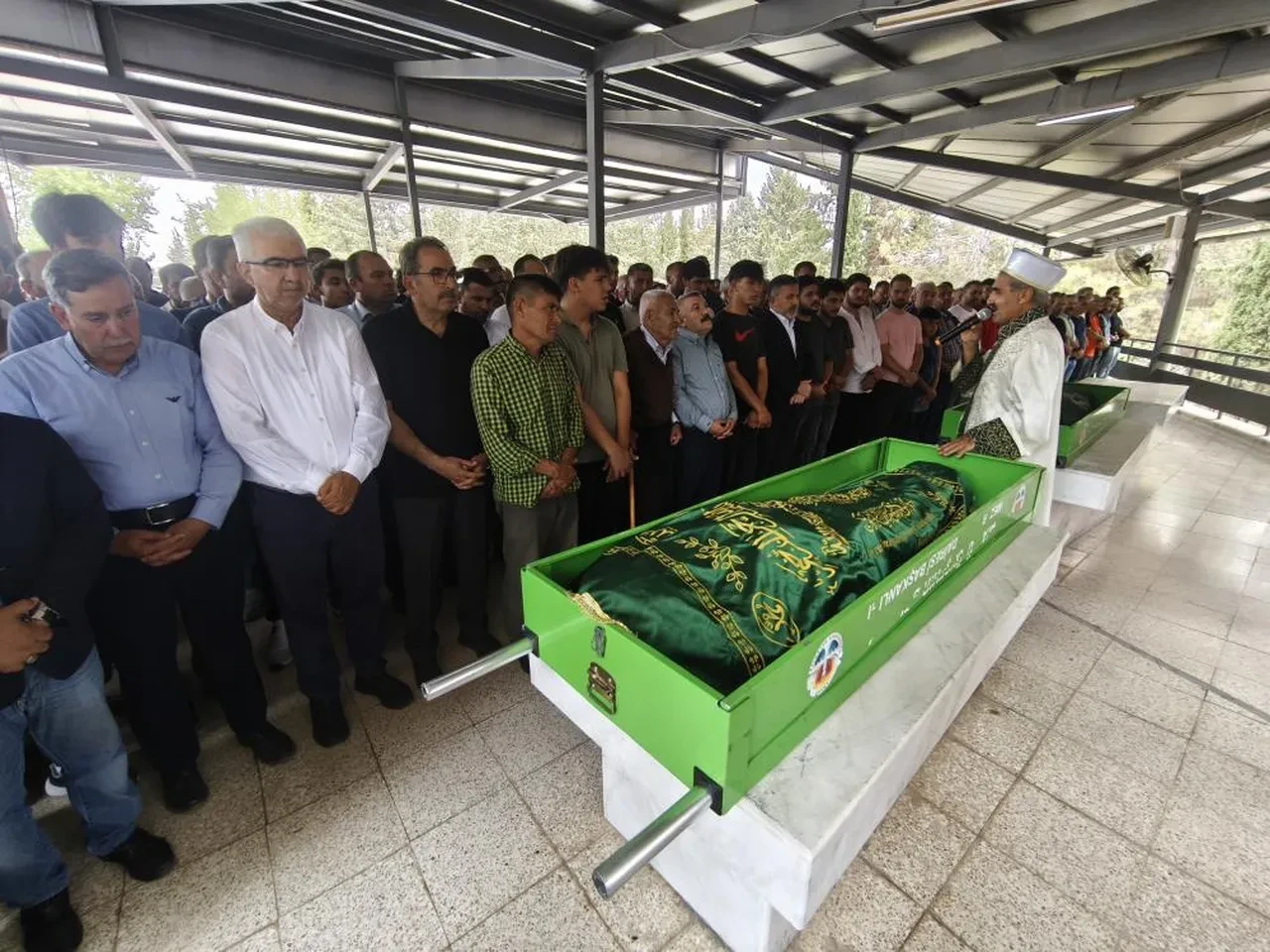 AK Parti’nin acı günü! Gözyaşları içinde toprağa verildi