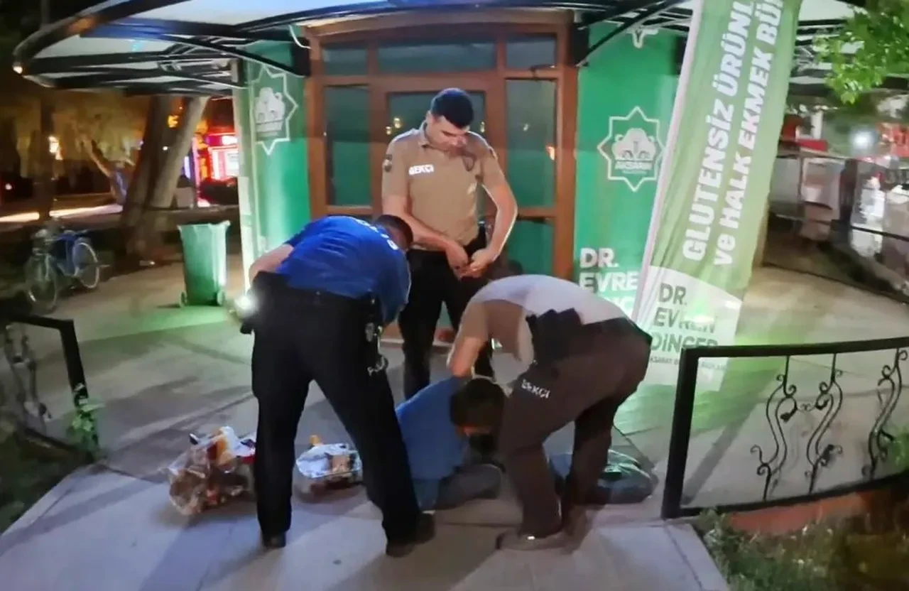 Belediye büfesini soyarken yakalandı! Kendisini 2 kelimeyle savundu