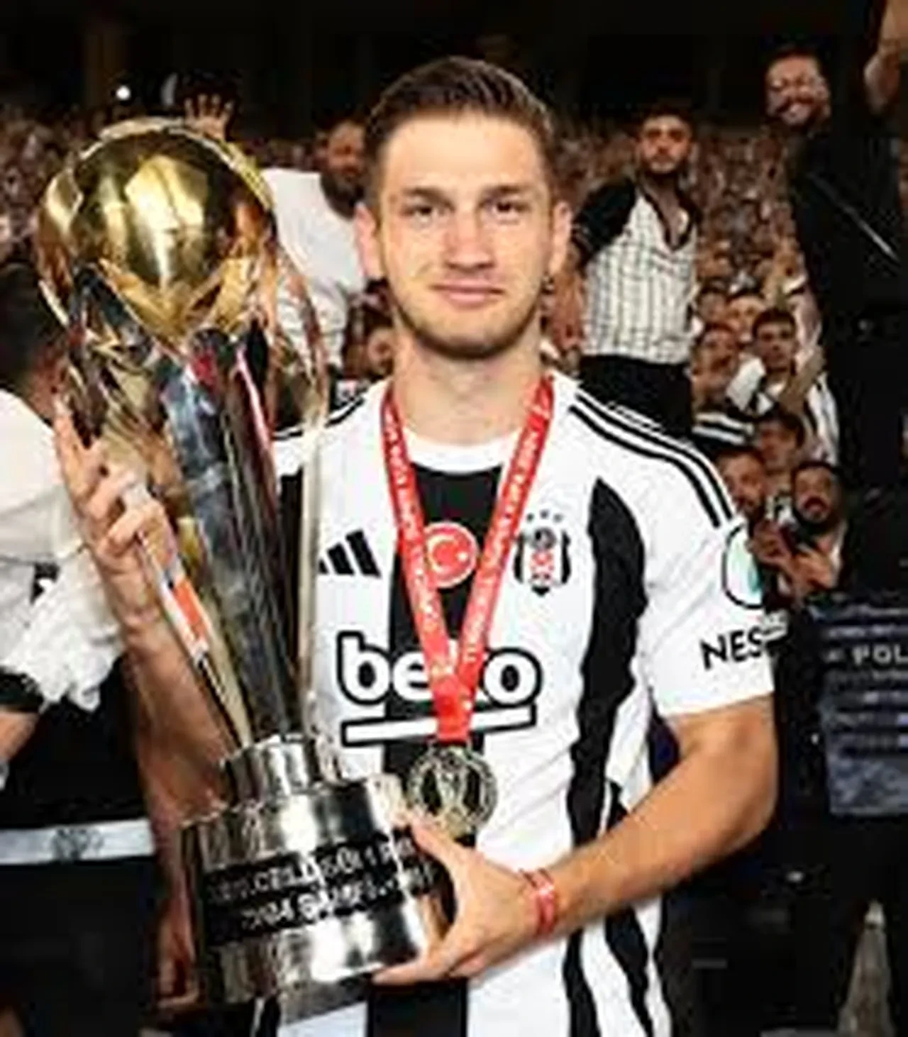 Beşiktaş resmen duyurdu! Semih Kılıçsoy İtalya yolcusu