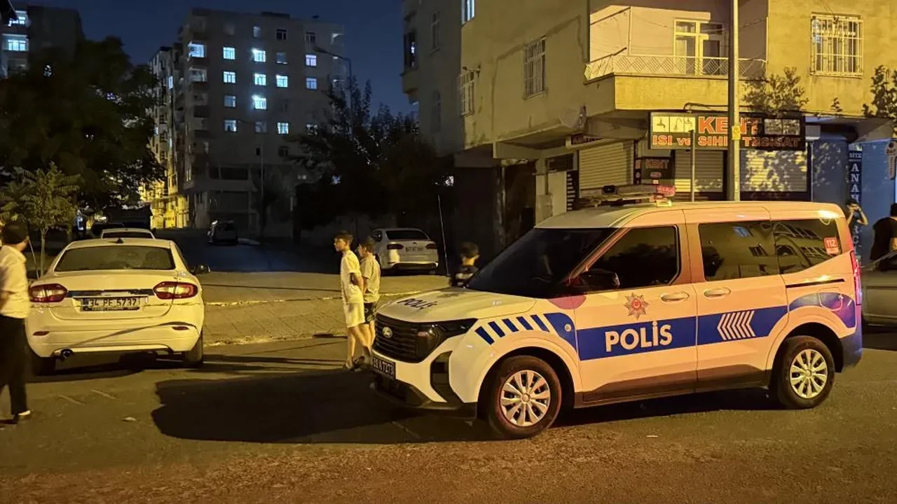 Diyarbakır'da kahvede silahlı kavga: Çok sayıda yaralı var!