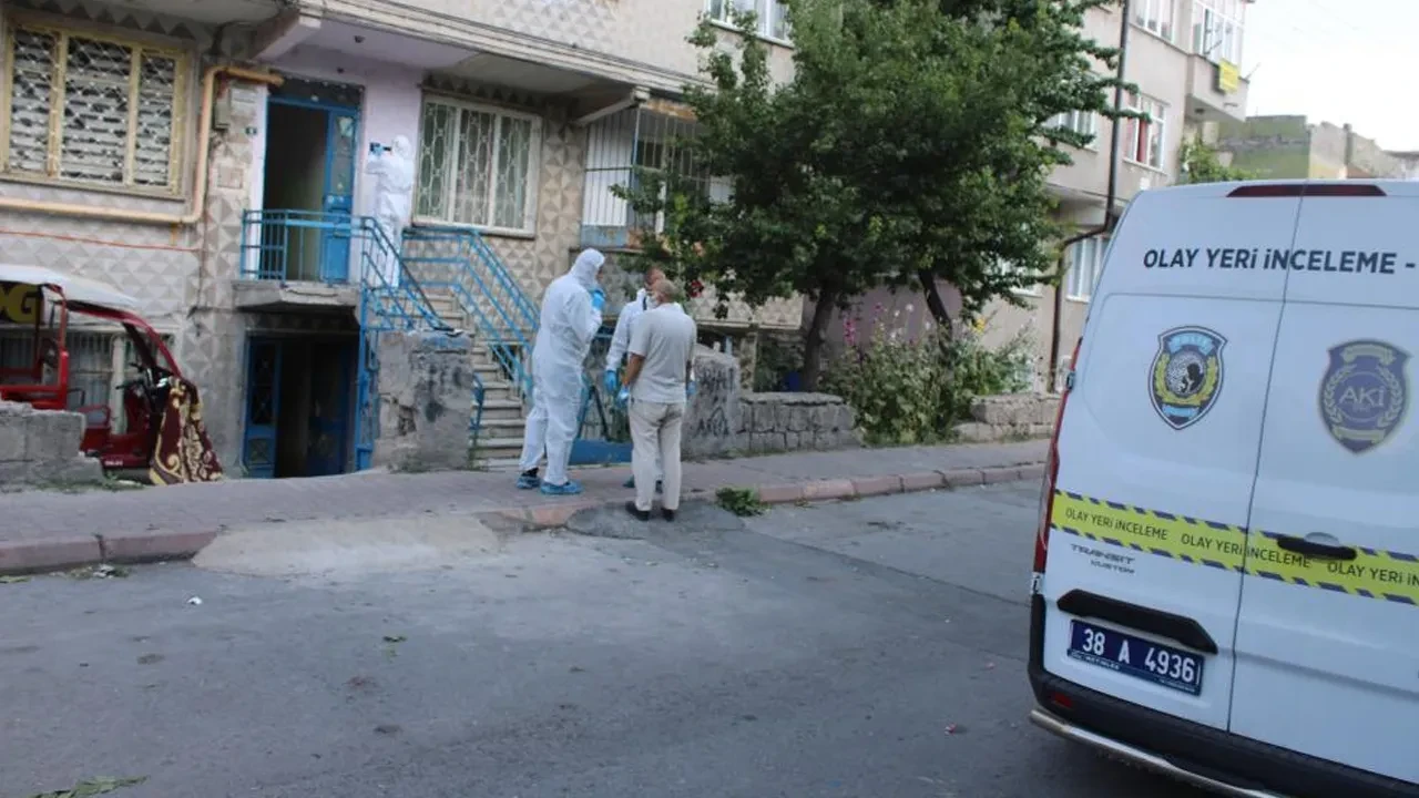 Evdeki koku acı olayı ortaya çıkardı! 2 hafta haber alınamadı