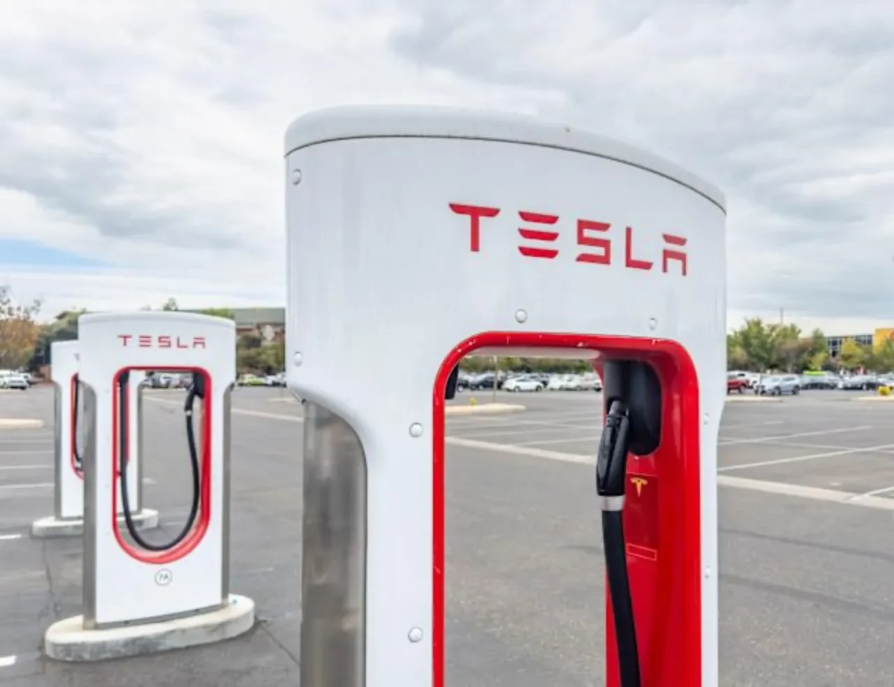 Tesla mı suçlu sürücü mü? Otomatik Pilot kaynaklı ölüm davasında mahkeme kararını verdi