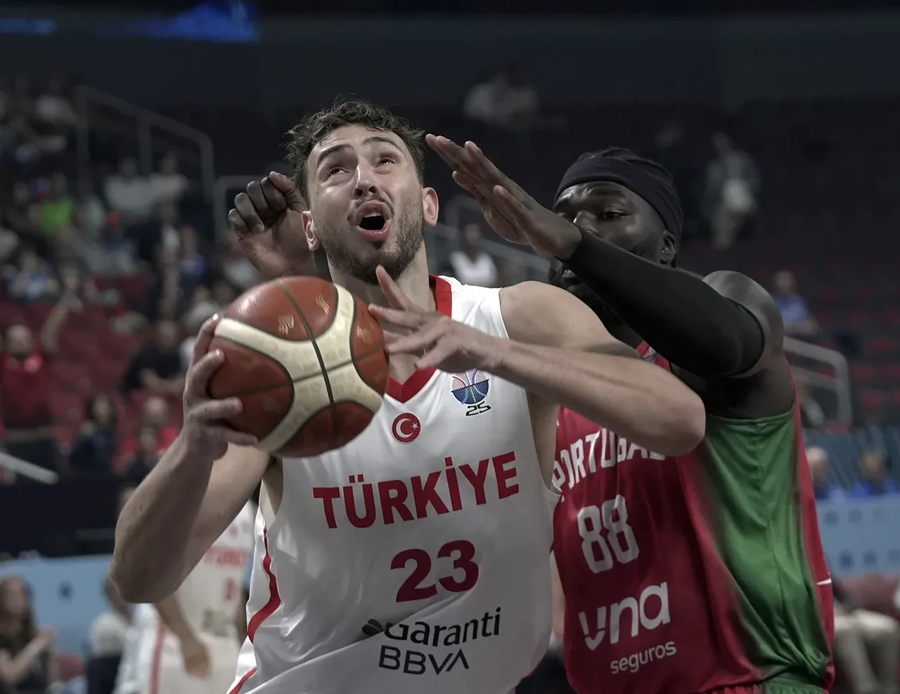 12 Dev Adam Avrupa Şampiyonası'nda Portekiz'i farklı devirip son 16 turunu garantiledi