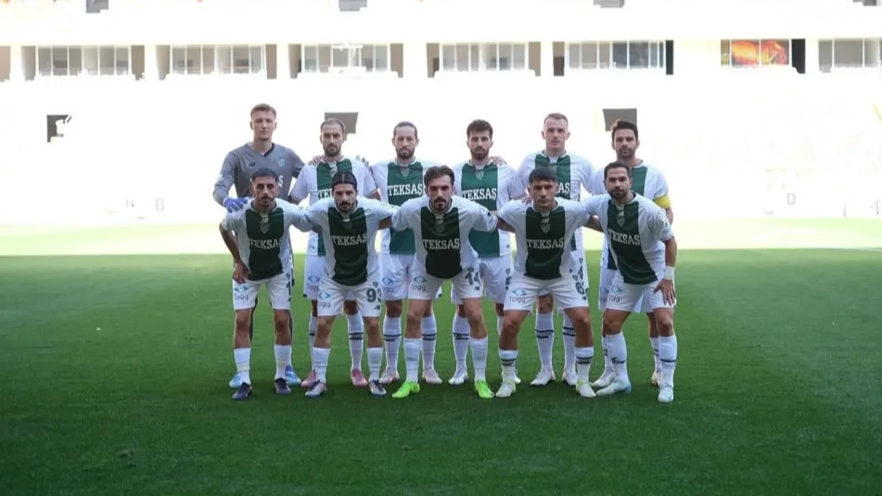 Bursaspor maçı hangi kanalda, saat kaçta? 1461 Trabzon FK ile karşı karşıya gelecek