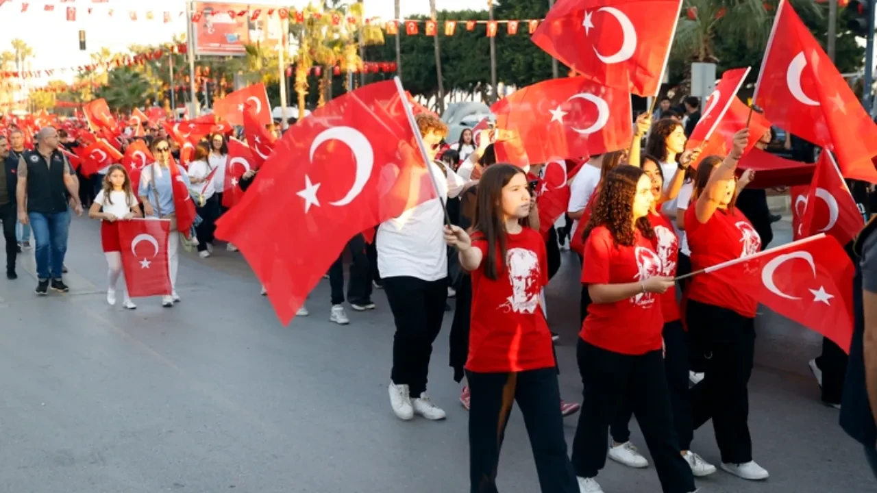 Çanakkale 30 Ağustos etkinlikleri ve ücretsiz konserler! TCG Karabiga ve TCG Rüzgar Gemisi ziyarete açıldı