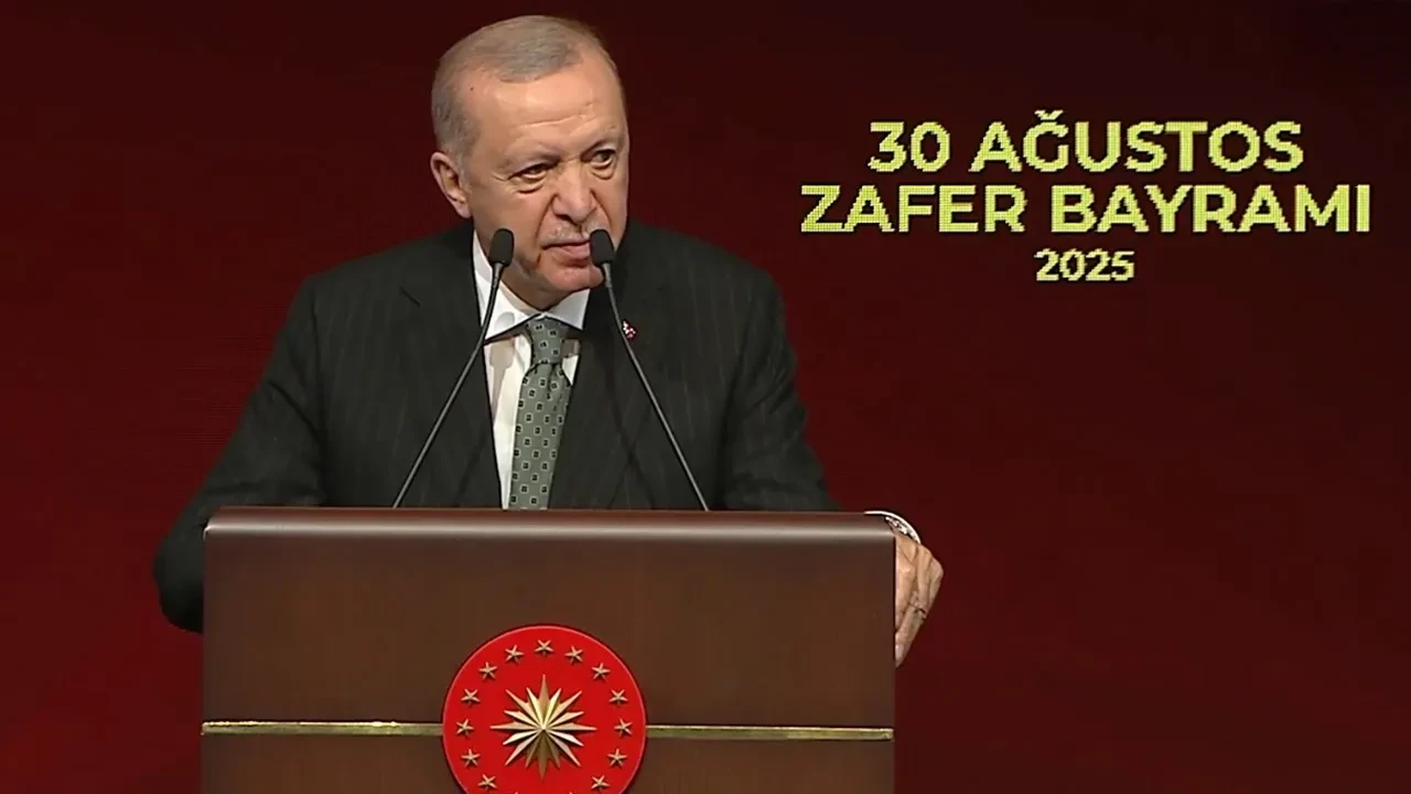 Cumhurbaşkanı Erdoğan: İçinde bulunduğumuz asrı Türkiye Yüzyılı yapana kadar çalışacağız
