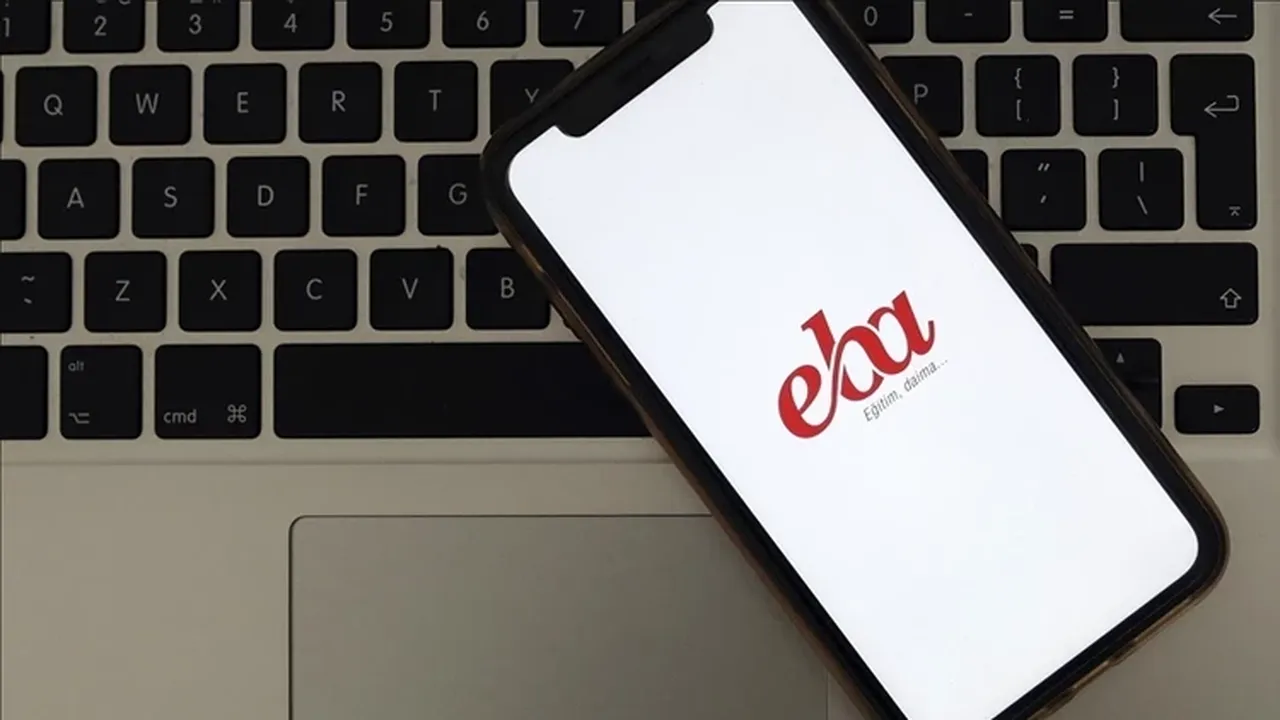 EBA planlı bakım ne zaman bitecek, neden açılmıyor? Sınıf listeleri merak ediliyor