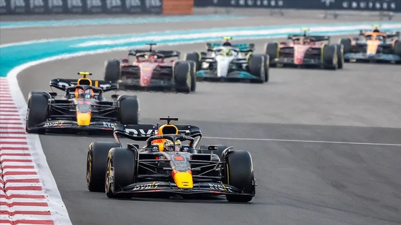 F1 Hollanda GP hangi kanalda, saat kaçta? Formula 1 Hollanda GP sıralama turları bugün yapılacak