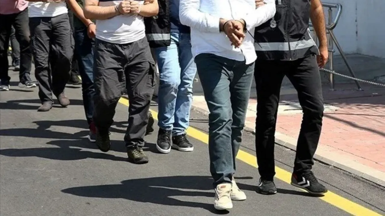 İnat Box uygulaması indirenler dikkat! Yüzlerce kişinin banka hesapları boşaltıldı 