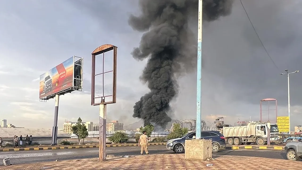 İsrail Yemen'de Husi Başbakan ve bakanları öldürdü