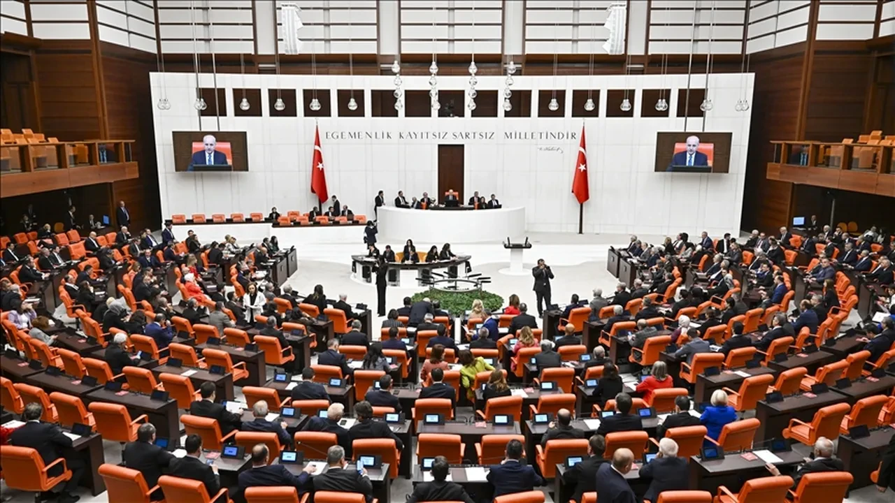 MHP lideri Bahçeli ve CHP'li vekil arasında çok konuşulan diyalog! 'Meclis sizinle güzel'
