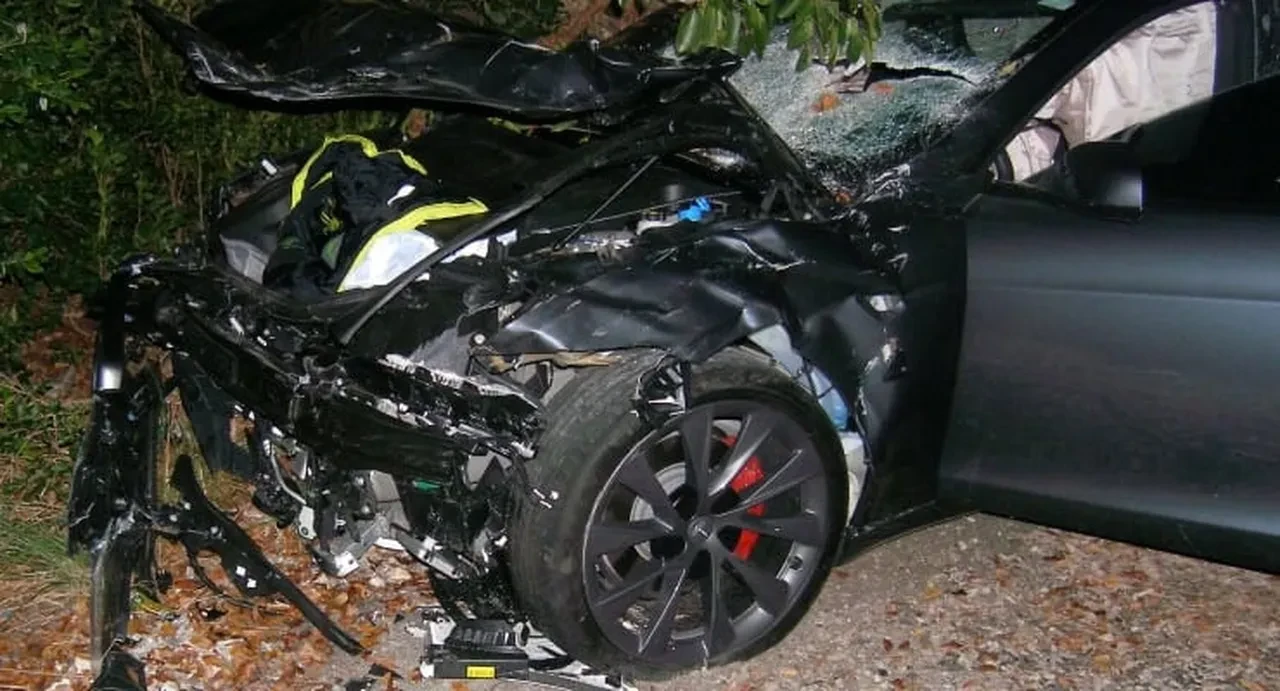 Otopilot davasında yeni hamle: Tesla, milyon dolarlık tazminata itiraz etti