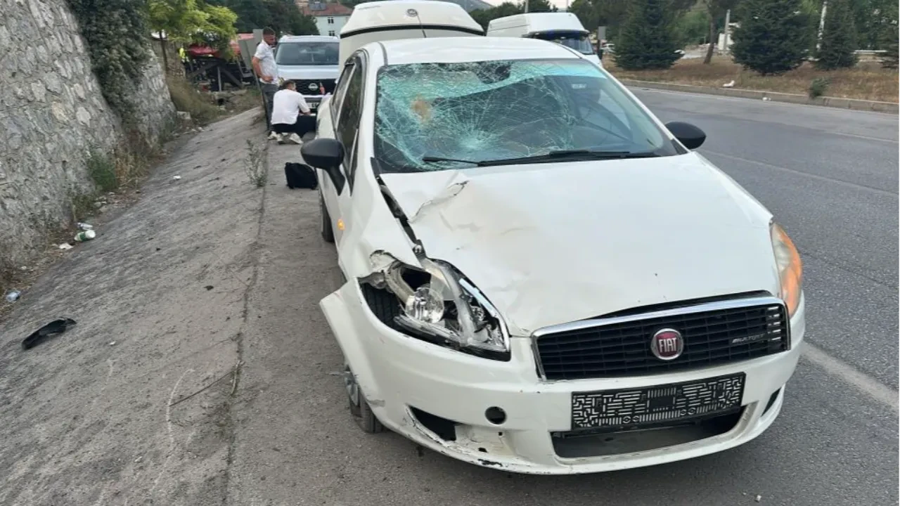 Samsun’da otomobil ile motorlu bisiklet çarpıştı: Ölü ve yaralı var!