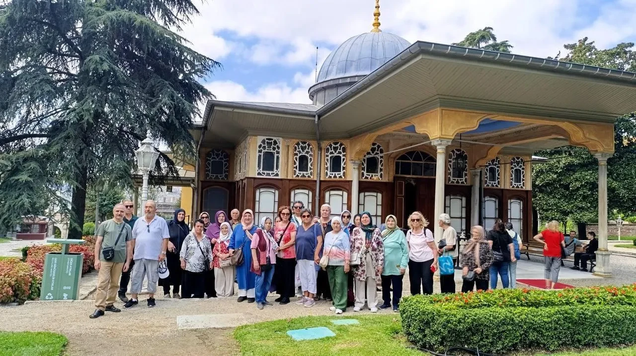 Tarihî kasırlarda keyifli yolculuk: Yadigâr kahvesi üyeleri Osmanlı mirasını keşfetti