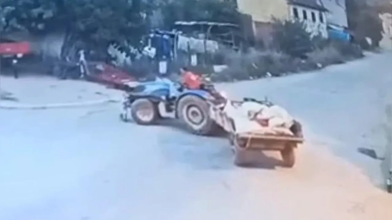 Babasının kullandığı traktöre doğru yürüdü! Sonrası felaket: 2 yaşında ölüm-kalım savaşı veriyor