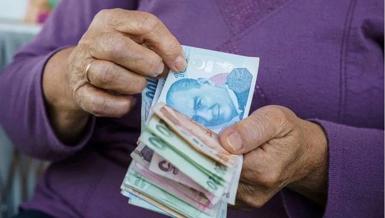 Emekli promosyonları 1 Eylül’de yenilenecek! En düşük ve en yüksek maaş promosyonu belli oldu