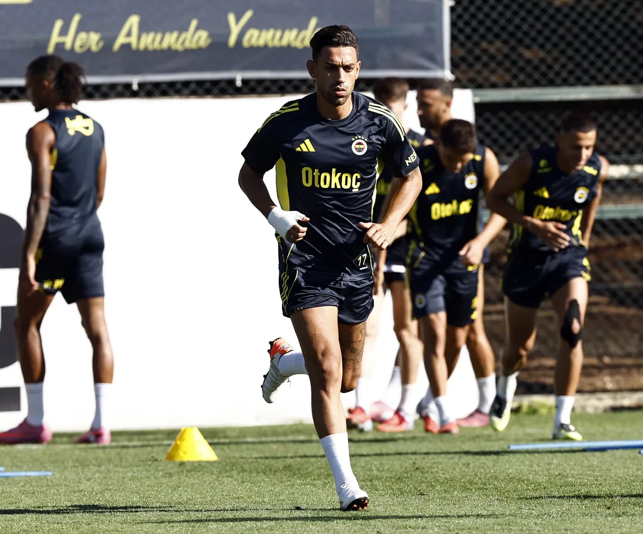 Fenerbahçe, Gençlerbirliği deplasmanında! Mourinho sonrası merak edilen muhtemel 11 belli oldu