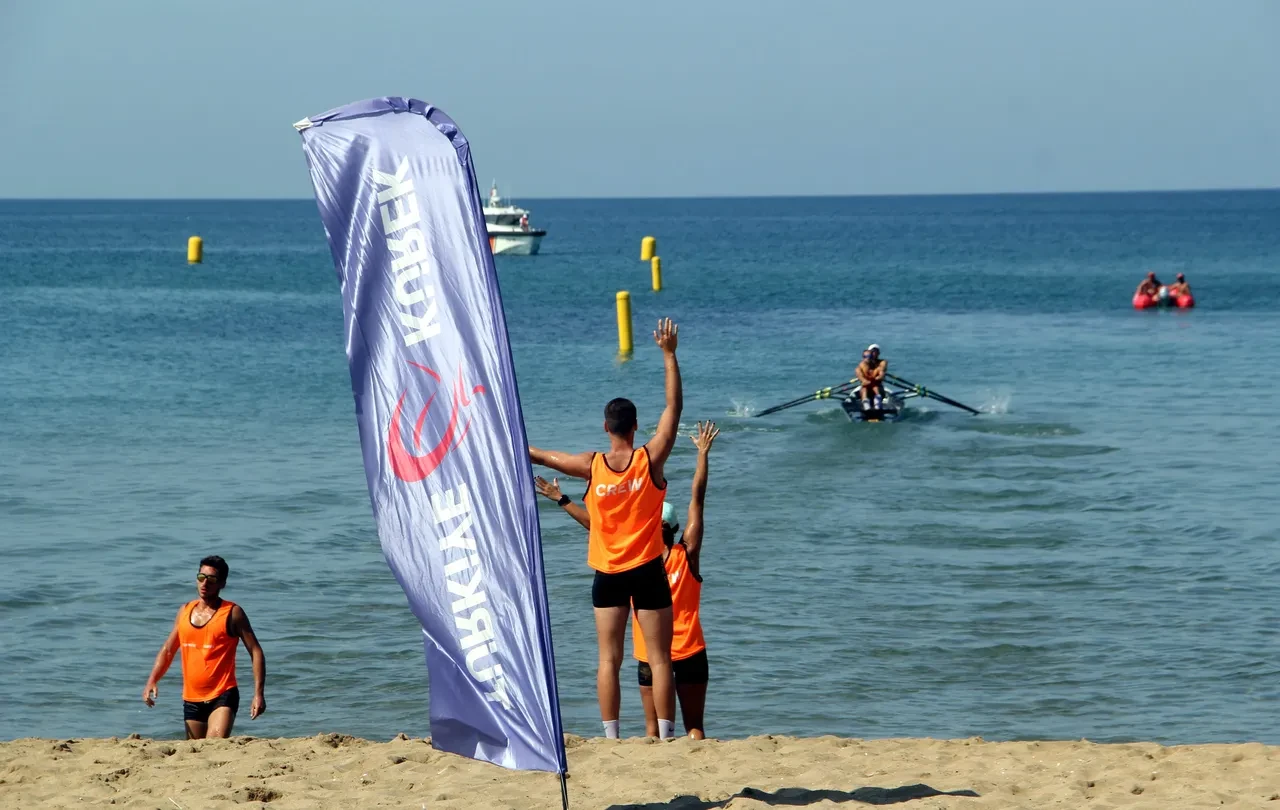 Kürek Şampiyonası'nda nefes kesen mücadele sona erdi: 24 kulüp ve 236 sporcu yarıştı