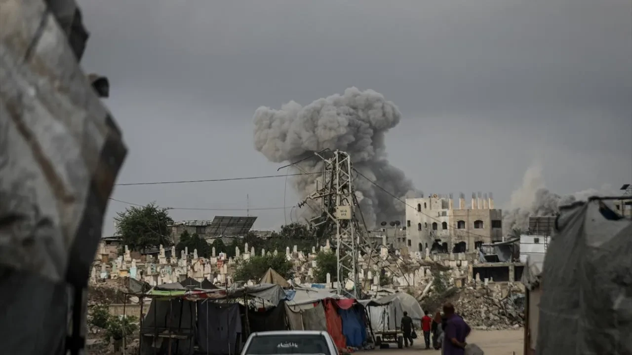 Patlayıcı robotlarla sivil binaları havaları uçuruyorlar! İsrail, Gazzelileri göçe zorluyor