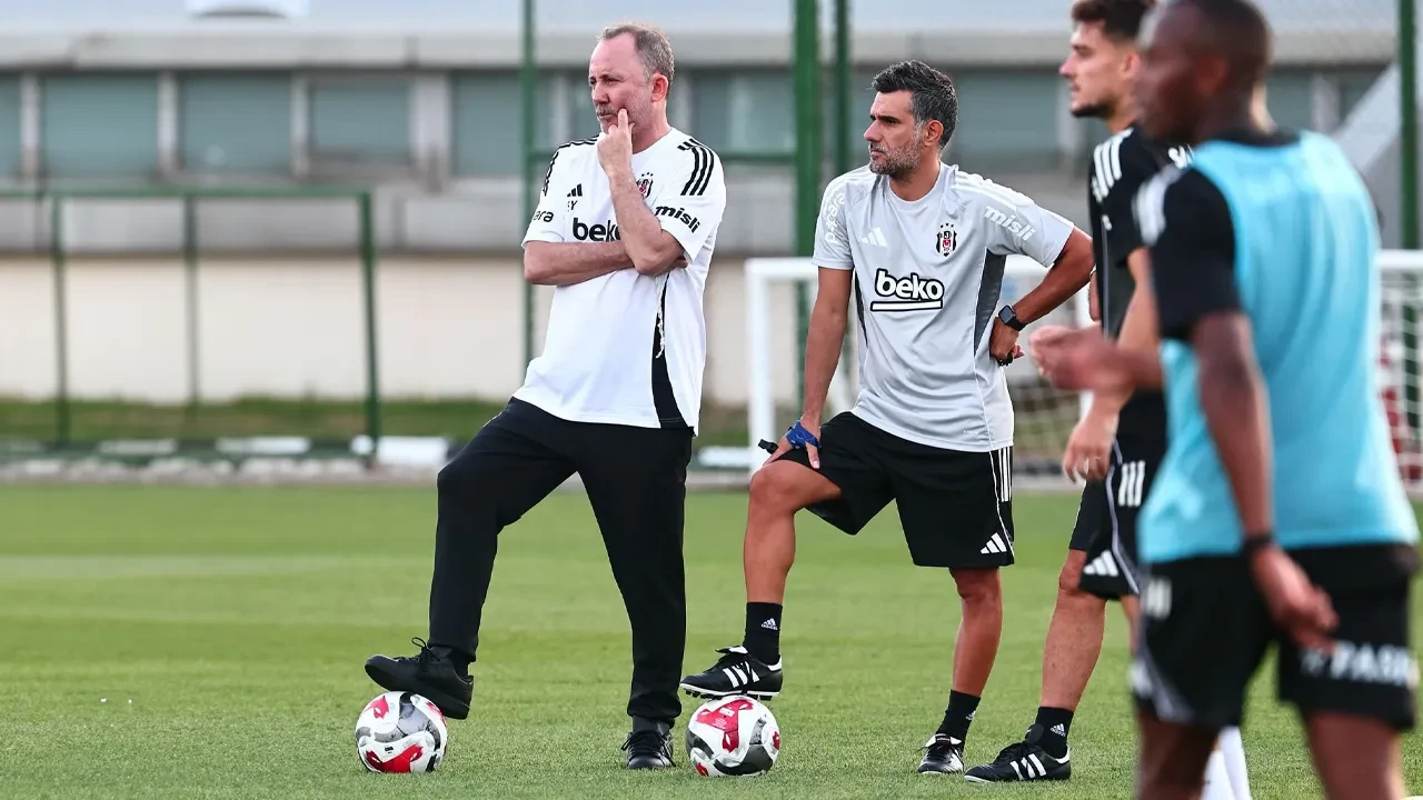 Sergen Yalçın'dan ilk icraat! İki futbolcuya kapıyı gösterdi