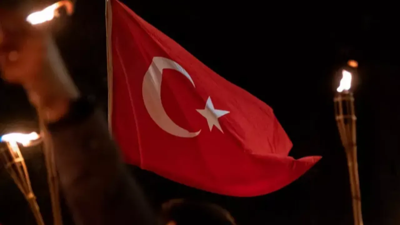 30 Ağustos resmi tatil mi yarım gün mü?