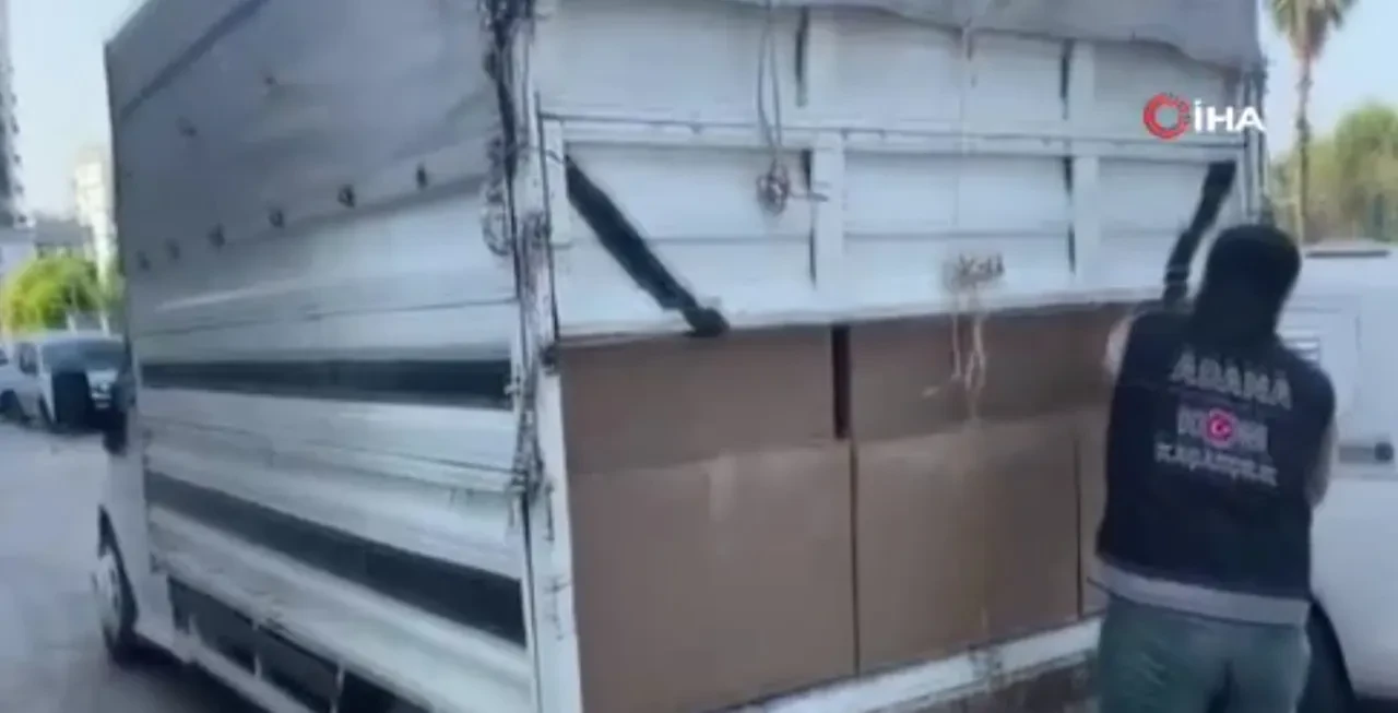 Adana'da dev operasyon! Milyonlarca TL'lik sigara ele geçirildi