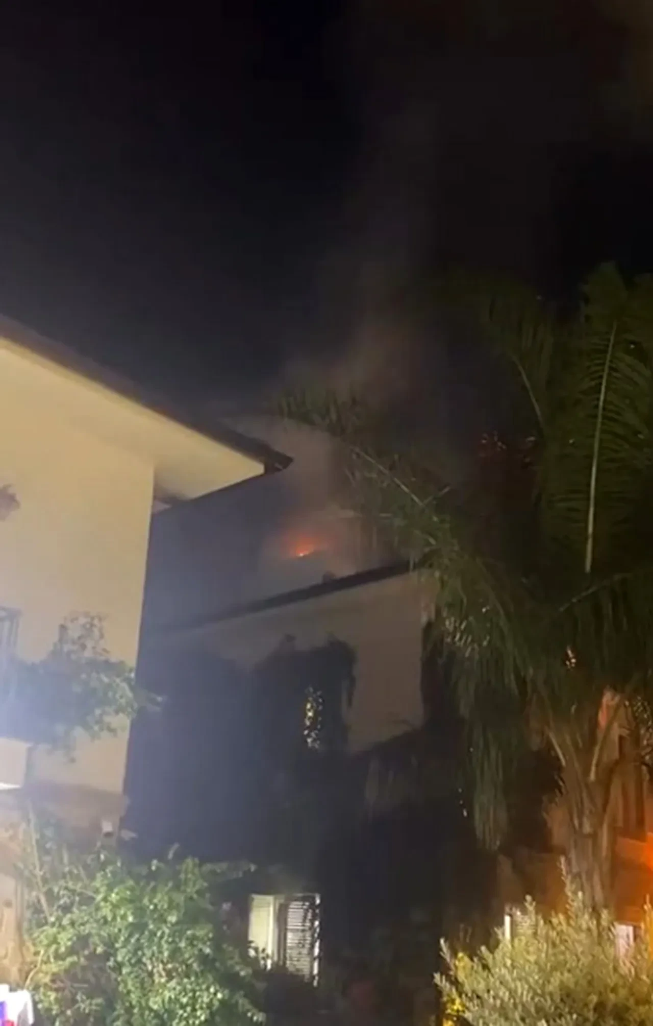 Side Antik Kentte korkutan yangın! Ekipler alarma geçti