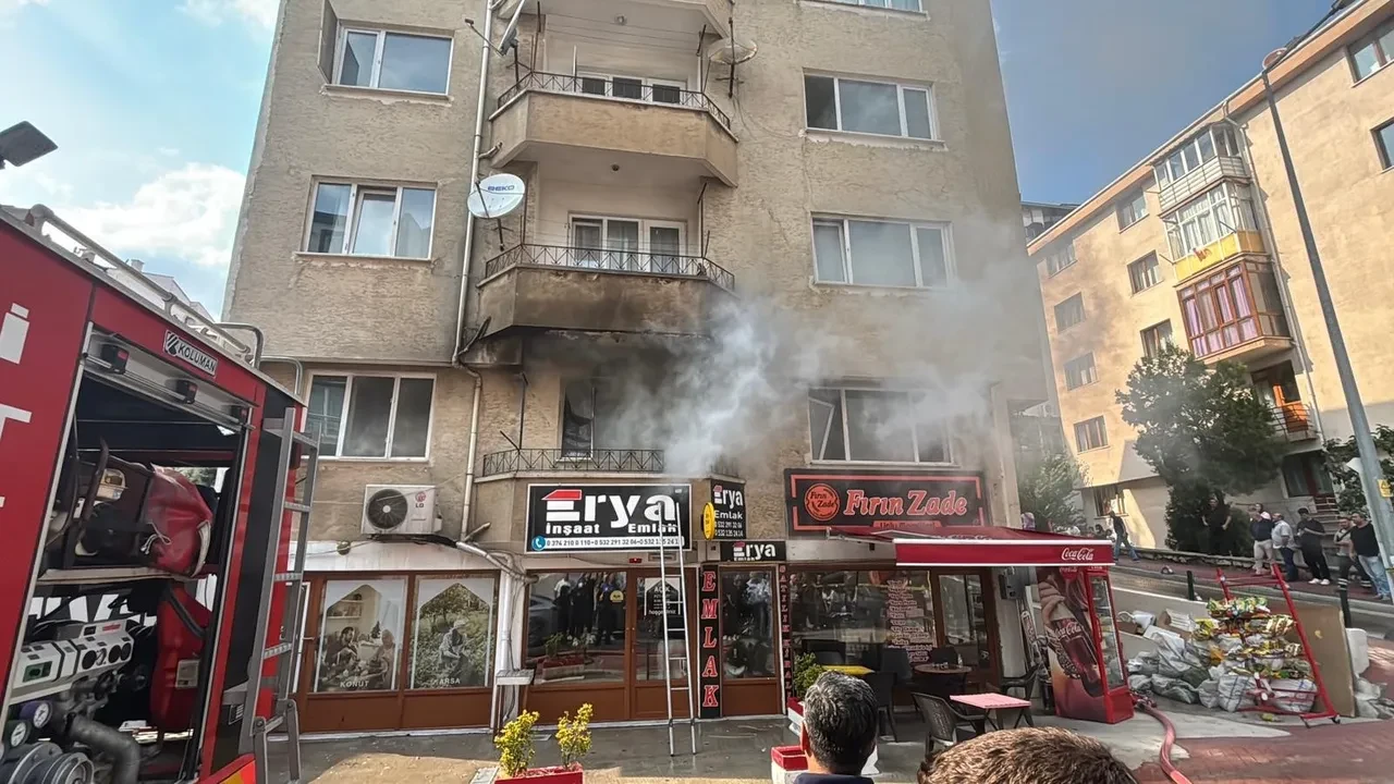 Bolu'da 5 katlı apartmanda yangın! Alevler odaları sardı