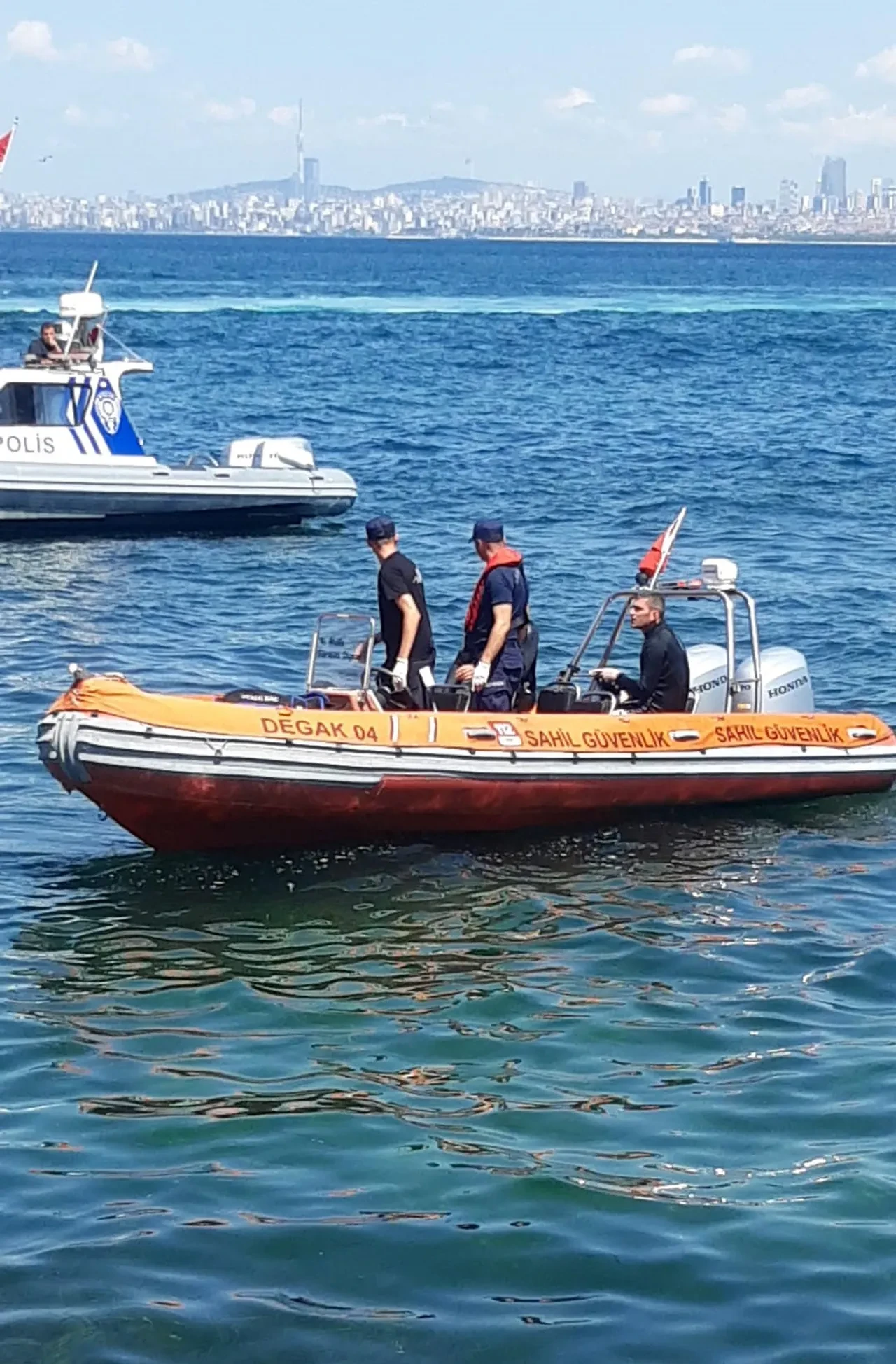 Büyükada sahilde ceset bulundu! Ekipler harekete geçti...
