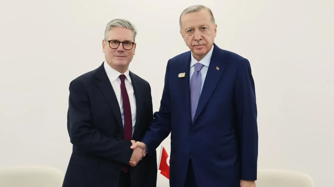 Cumhurbaşkanı Erdoğan İngiltere Başbakanı Starmer ile görüştü! Filistin kararına dikkat çekti