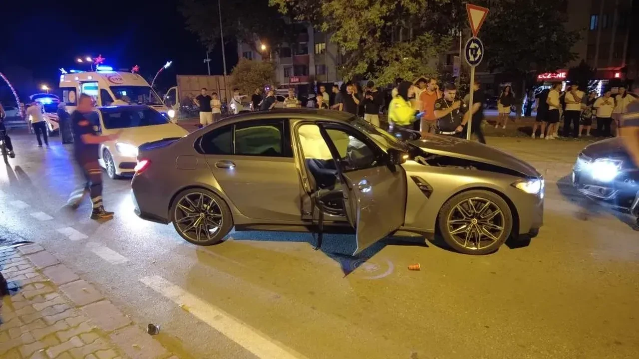 Edirne’de gurbetçi ailenin karıştığı kazada 3 kişi yaralandı