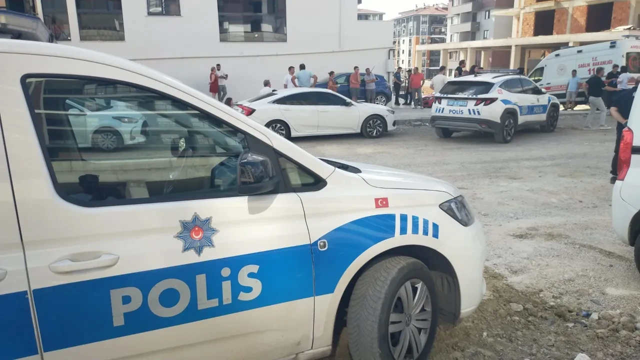 Edirne'de kan donduran vahşet! Eşini ve çocuğunu öldürüp intihara kalkıştı