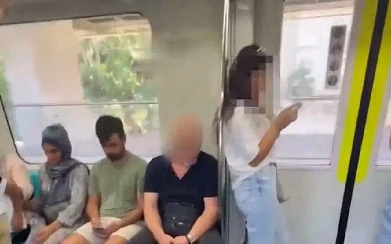 Marmaray'da kadının saçlarını koklayan adam yakalandı!