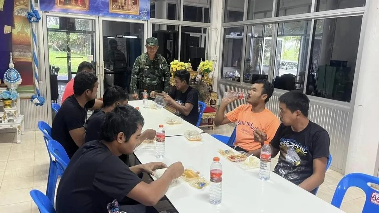 Silahlı çatışmaların ardından Tayland ve Kamboçya arasında rehine krizi