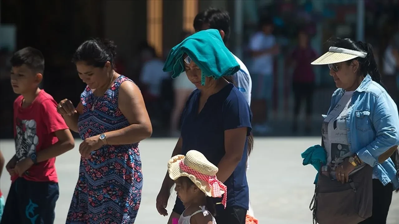 Türkiye'nin en sıcak 10 ili belli oldu: Termometreler 40 derecenin üzerinde